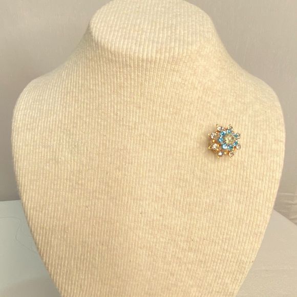 Tiny Brooch Starburst Flower Blue & White Rhinestones - Picture 2 of 6